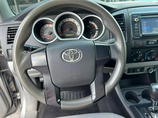 2014 Toyota Tacoma Access Cab Pickup 4d 6 Ft - Image 25