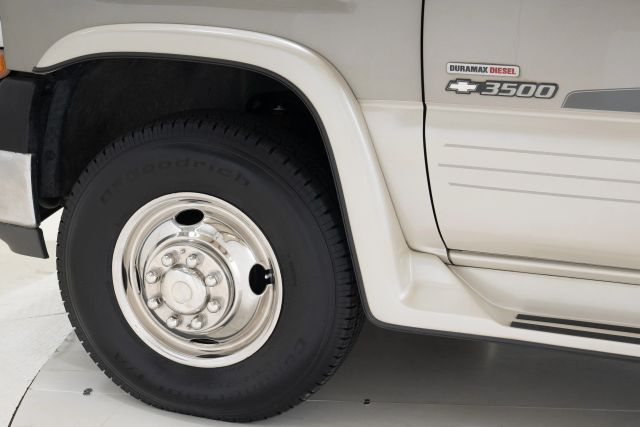 2002 Chevrolet Silverado 3500 Crew Cab - Image 15