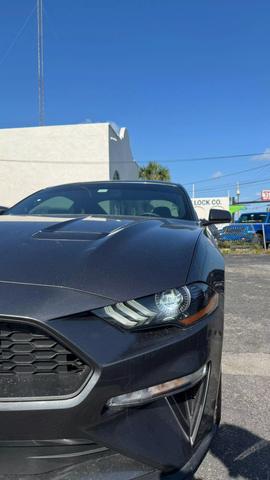 2018 Ford Mustang EcoBoost photo 4