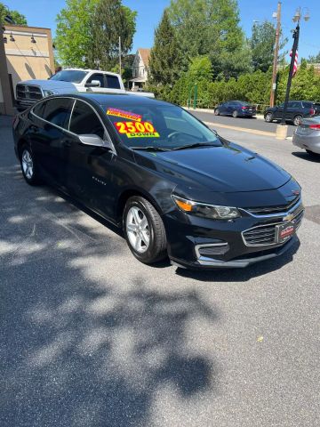 2018 Chevrolet Malibu Ls Sedan 4d - Image 3