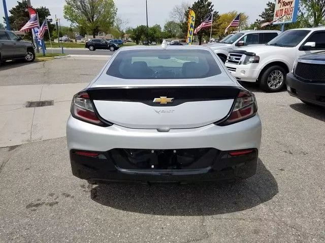2017 Chevrolet Volt - Image 5