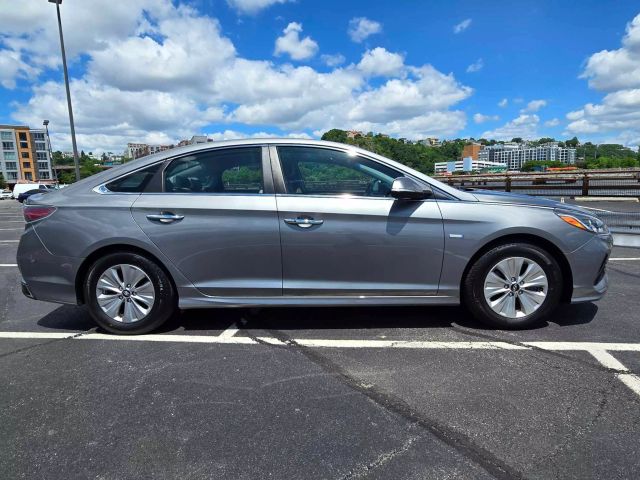 2018 Hyundai Sonata Hybrid Se Sedan 4d - Image 7