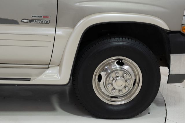 2002 Chevrolet Silverado 3500 Crew Cab - Image 17