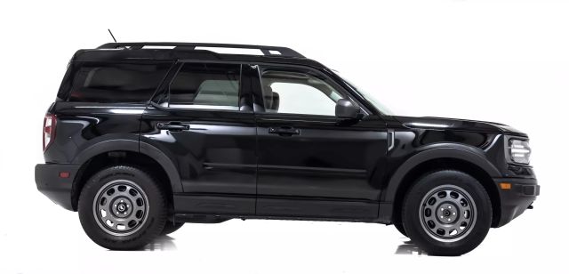 2021 Ford Bronco Sport - Image 3