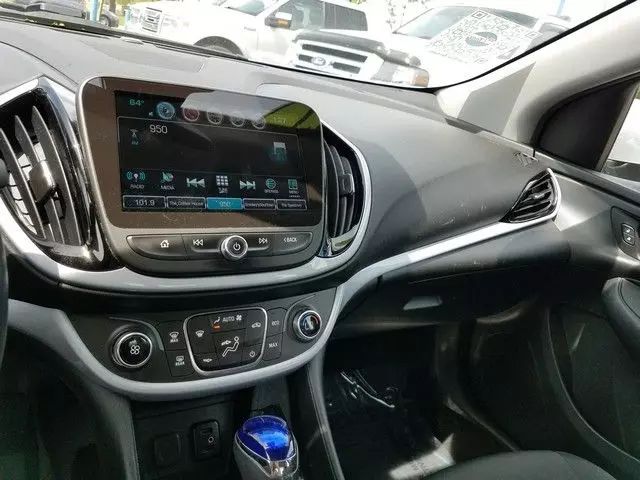 2017 Chevrolet Volt - Image 13