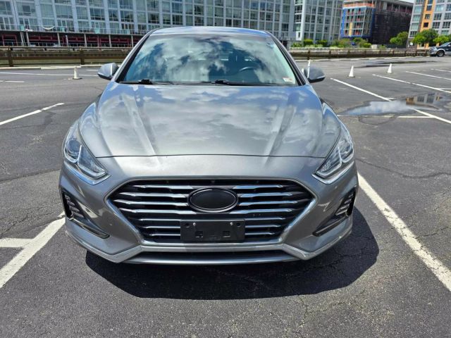 2018 Hyundai Sonata Hybrid Se Sedan 4d - Image 2