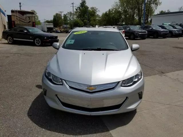 2017 Chevrolet Volt - Image 2