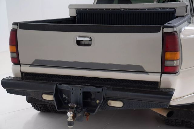 2002 Chevrolet Silverado 3500 Crew Cab - Image 10