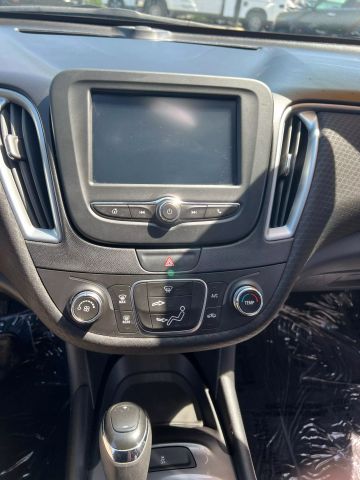 2018 Chevrolet Malibu Ls Sedan 4d - Image 12
