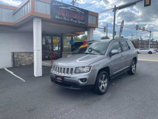 2017 Jeep Compass Latitude Sport Utility 4d - Image 1