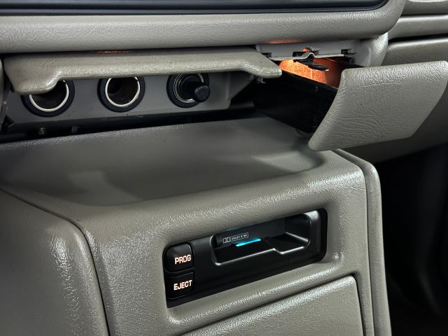 2002 Chevrolet Silverado 3500 Crew Cab - Image 82