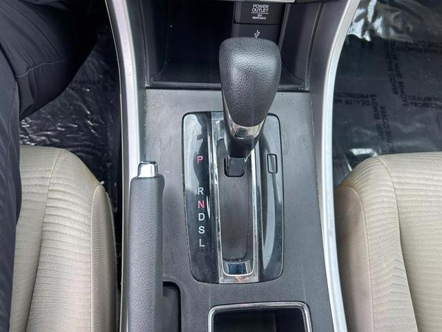 2015 Honda Accord Lx Sedan 4d - Image 35
