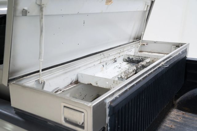 2002 Chevrolet Silverado 3500 Crew Cab - Image 32