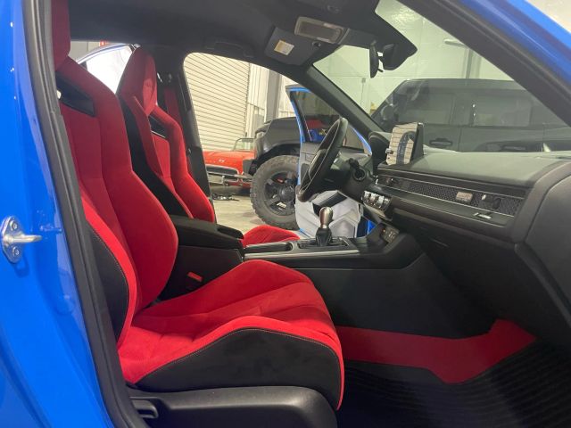 2023 Honda Civic Type R - Image 98