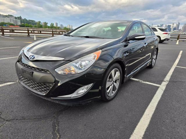 2012 Hyundai Sonata Hybrid Sedan 4d - Image 2