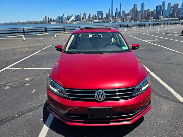 2016 Volkswagen Jetta 1.8t Sel Premium Sedan 4d - Image 2