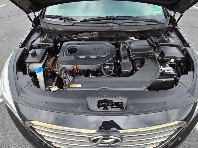 2015 Hyundai Sonata Limited Sedan 4d - Image 26