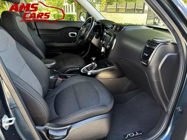 2017 Kia Soul - Image 17