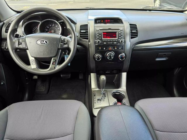 2013 Kia Sorento Lx Sport Utility 4d - Image 12