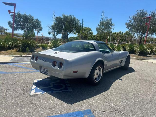 1982 Chevrolet Corvette null photo 3