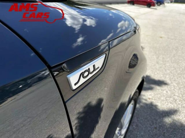 2017 Kia Soul - Image 39