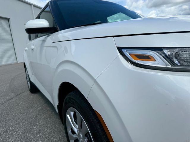 2021 Kia Soul - Image 4