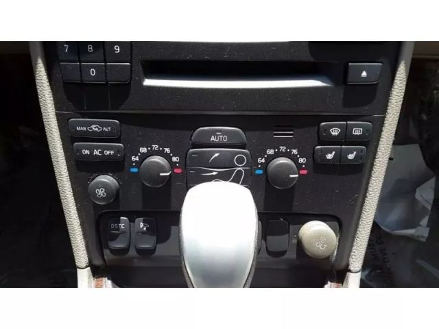2004 Volvo Xc90 - Image 13