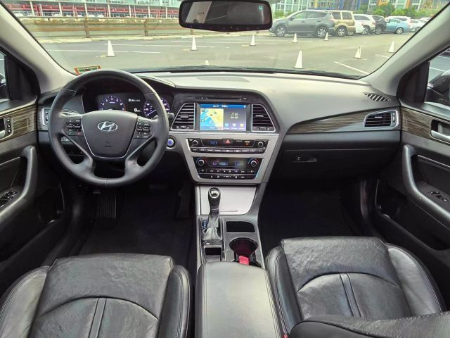 2015 Hyundai Sonata Limited Sedan 4d - Image 13