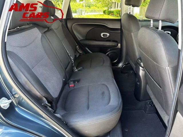 2017 Kia Soul - Image 16