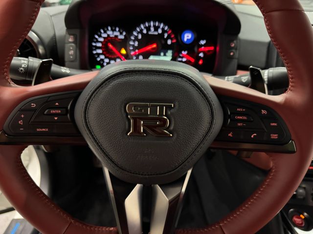 2024 Nissan Gt-r - Image 55