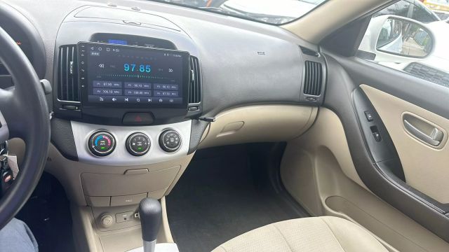 2008 HYUNDAI ELANTRA SEDAN 4-CYL, 2.0 LITER SE SEDAN 4D
