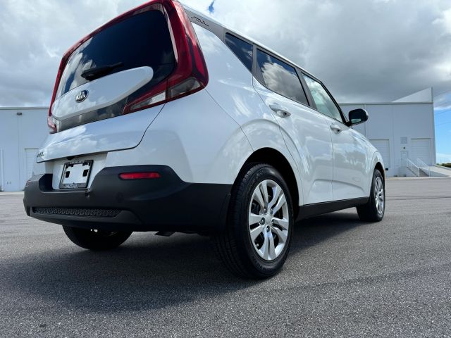 2021 Kia Soul - Image 12