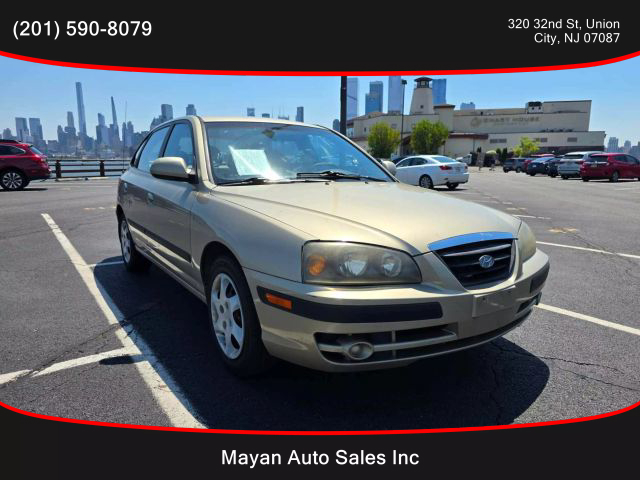 2005 Hyundai Elantra Gt Hatchback 4d - Image 1