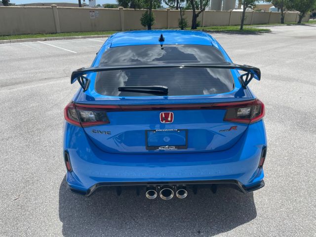 2023 Honda Civic Type R - Image 21