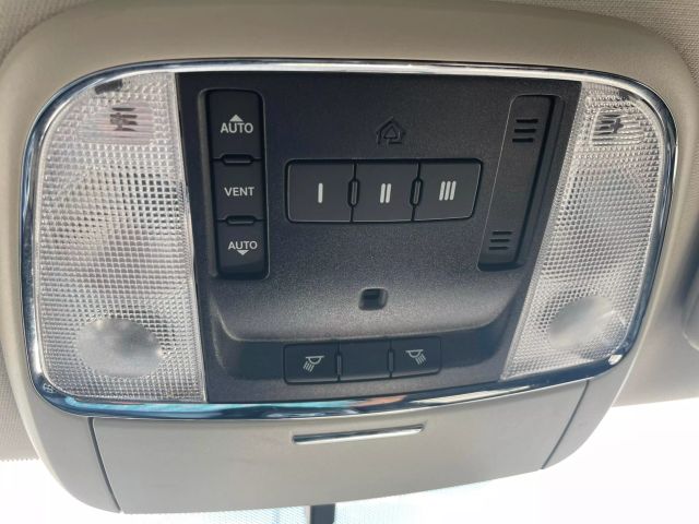 2012 Jeep Grand Cherokee Laredo Sport Utility 4d - Image 24