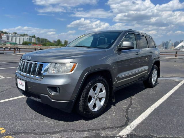2012 Jeep Grand Cherokee Laredo Sport Utility 4d - Image 3