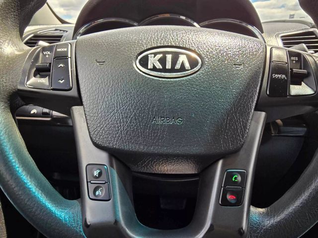 2013 Kia Sorento Lx Sport Utility 4d - Image 14