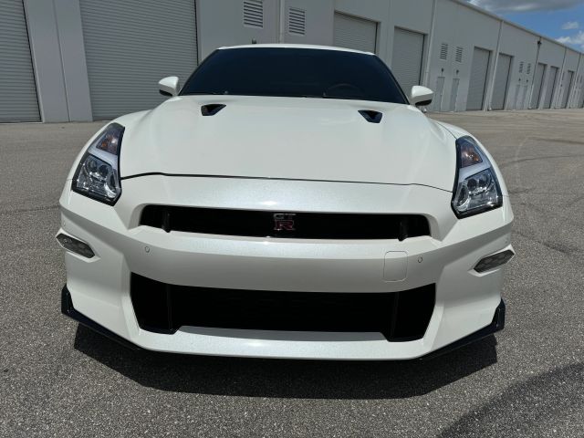 2024 Nissan Gt-r - Image 38