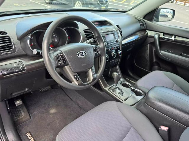 2013 Kia Sorento Lx Sport Utility 4d - Image 13