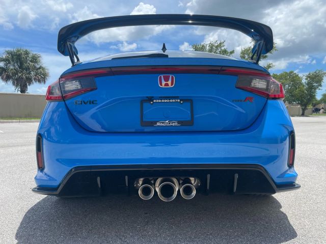2023 Honda Civic Type R - Image 19