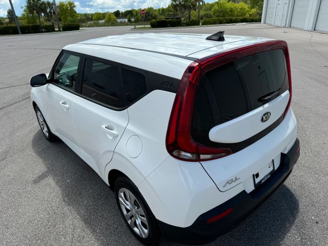 2021 Kia Soul - Image 25