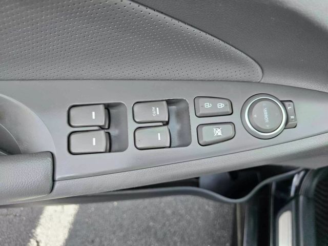 2012 Hyundai Sonata Hybrid Sedan 4d - Image 25