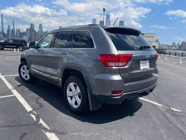 2012 Jeep Grand Cherokee Laredo Sport Utility 4d - Image 5
