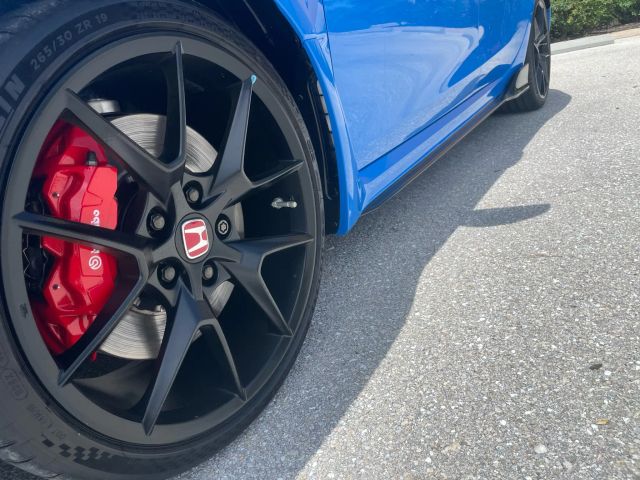 2023 Honda Civic Type R - Image 41