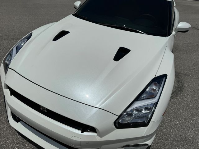 2024 Nissan Gt-r - Image 43