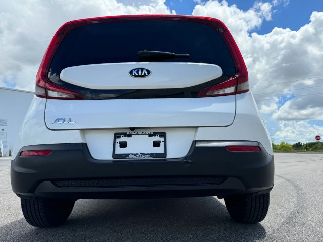 2021 Kia Soul - Image 17