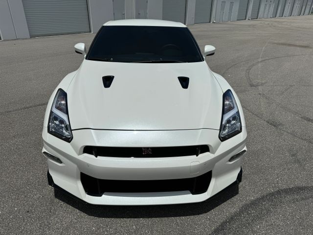 2024 Nissan Gt-r - Image 39