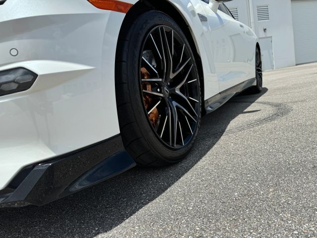 2024 Nissan Gt-r - Image 36