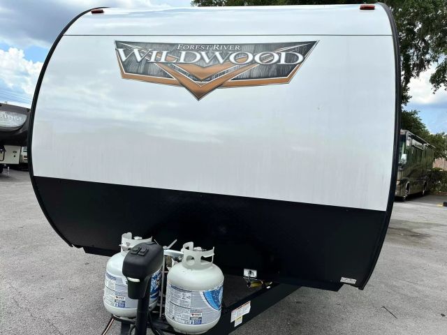 2022 Forest River Wildwood - Image 23