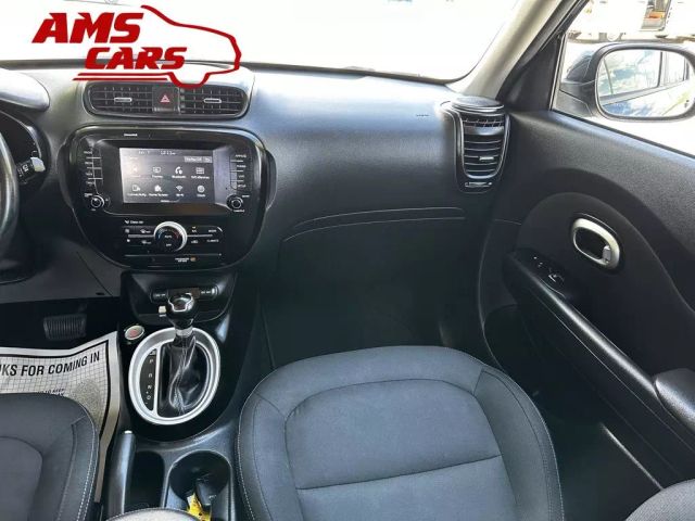 2017 Kia Soul - Image 9